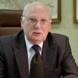 Profesor Aleksander Araszkiwicz